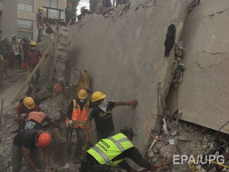 Число жертв землетрясения в Мексике возросло до 360 человек