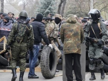 СМИ: В Славянске у телебашни начались бои