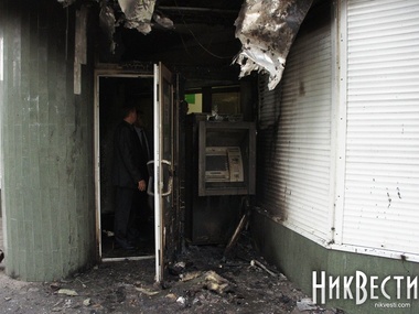 Ночью в Николаеве подожгли отделение "ПриватБанка"