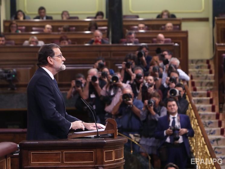 Премьер Испании высказался против диалога с правительством Каталонии, но допустил конституционную реформу в стране