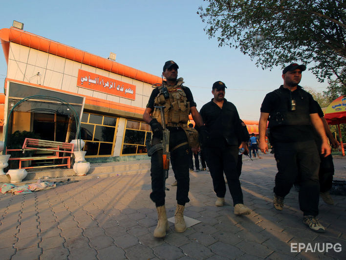 ﻿В Іраку смертник підірвав себе в кафе, 11 людей загинули