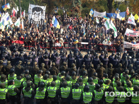 В СБУ заявили, что правоохранители не намерены применять силу в отношении митингующих под Радой