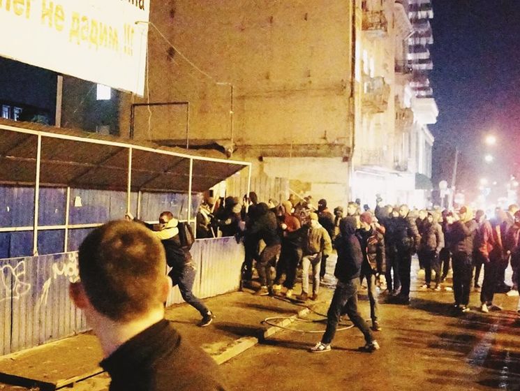 ﻿"Національний корпус" заблокував будівництво хмарочоса на Сінному ринку в Києві