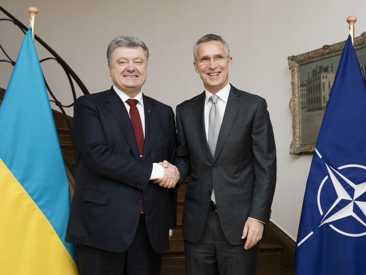 ﻿Порошенко обговорив зі Столтенбергом поглиблення співробітництва України з НАТО