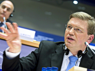 Фюле призывает украинские власти вернуться к подписанию соглашения с ЕС