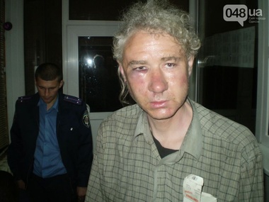 В Одесской области неизвестные в камуфляже и масках избили журналиста и сожгли ему квартиру