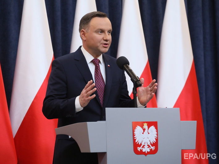 Президент Польщі підписав законопроекти про судову реформу, які загрожують санкціями ЄС
