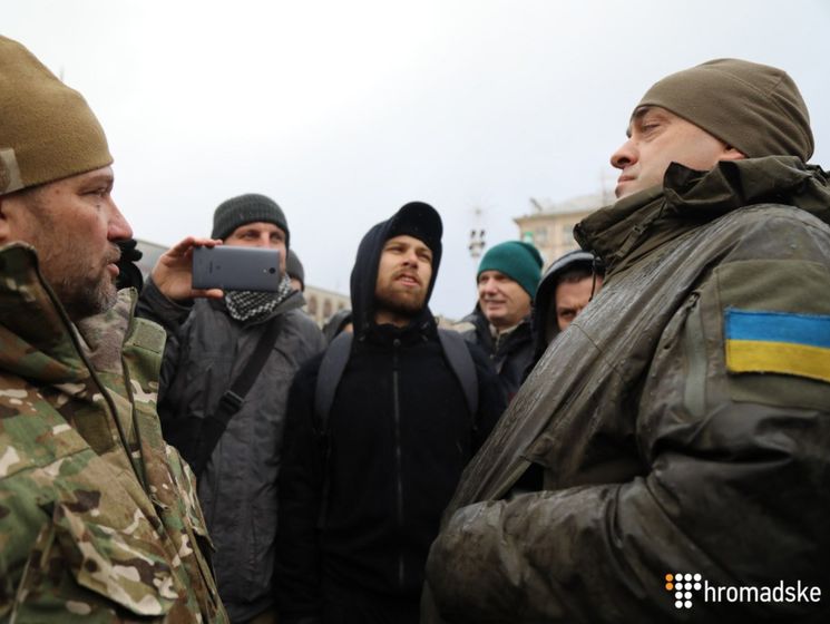 На акции "Кофе на Крещатике" произошел конфликт между Бирюковым и бойцами полка "Азов"