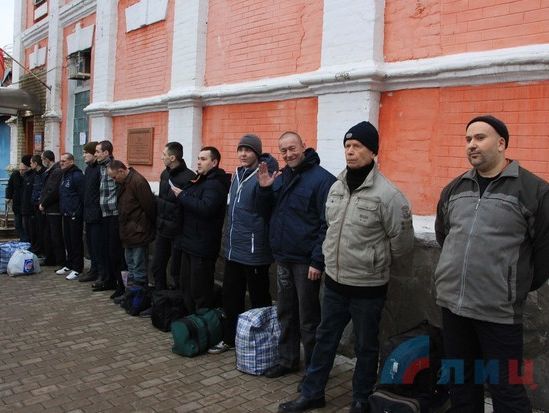 Боевики "ЛНР" заявили, что отправили украинских заложников к пункту обмена 