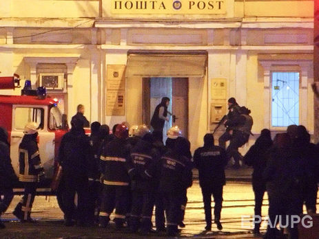 30 декабря неизвестный захватил отделение "Укрпошти" возле станции метро "Киевская" в Харькове