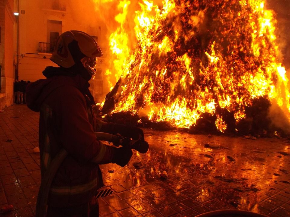 На картярському турнірі в Португалії сталася пожежа, восьмеро людей загинуло, понад 30 поранено