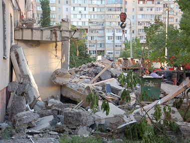В Николаеве из-под завалов рухнувшего дома извлекли тела еще двух погибших