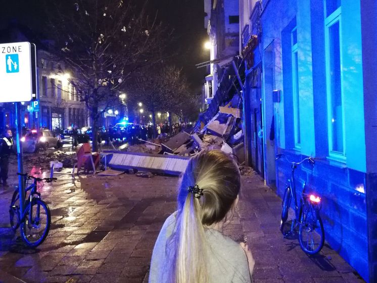 В бельгийском Антверпене в результате взрыва обрушился жилой дом, есть пострадавшие