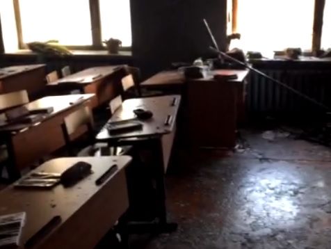 У школі в Бурятії підлітки із сокирою і "коктейлем Молотова" напали на дітей