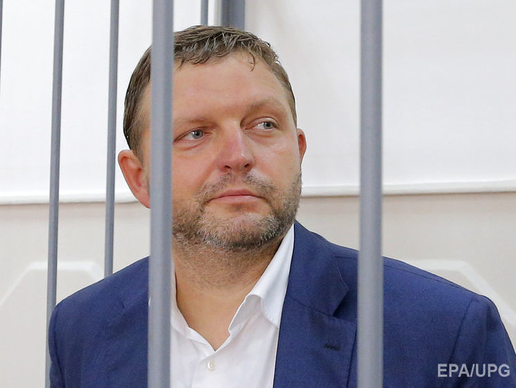 Бывшего российского губернатора Белых приговорили к восьми годам колонии строгого режима