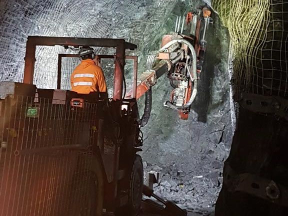 У ПАР звільнили 955 шахтарів, які опинилися заблокованими під землею через припинення постачання електроенергії