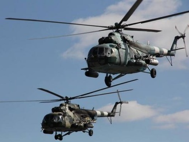 СМИ: В Симферополе и окраинах над поселениями крымских татар летают военные вертолеты