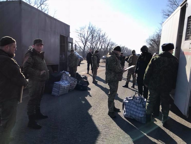 Украине передали еще 20 заключенных, находившихся в тюрьмах на оккупированном Донбассе 