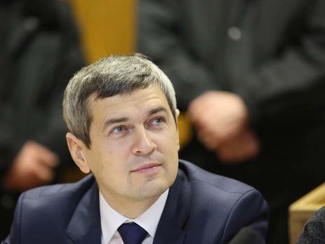 Адвокат Труханова заявив, що під Солом'янський суд організовано звозять молодь