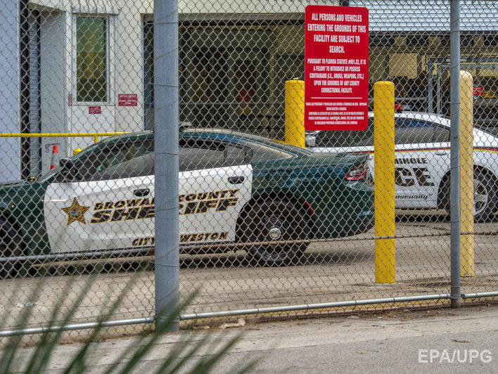 Стрелок из Флориды заявил следователям, что слышал голоса в голове – СМИ