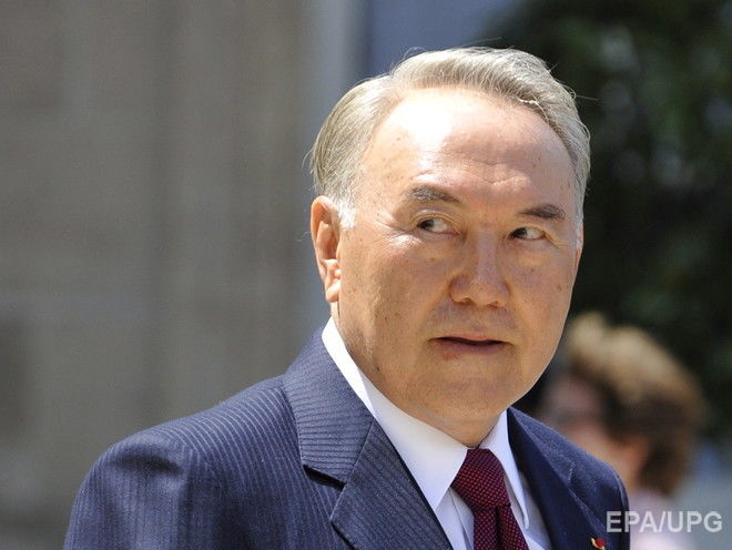 Назарбаев утвердил новую редакцию казахского алфавита на основе латиницы
