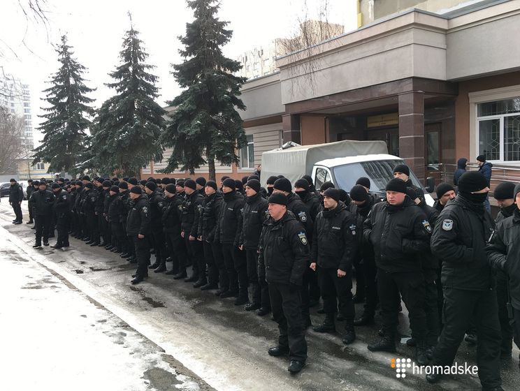 Киевские спецназовцы провели молчаливый протест под Шевченковским райсудом