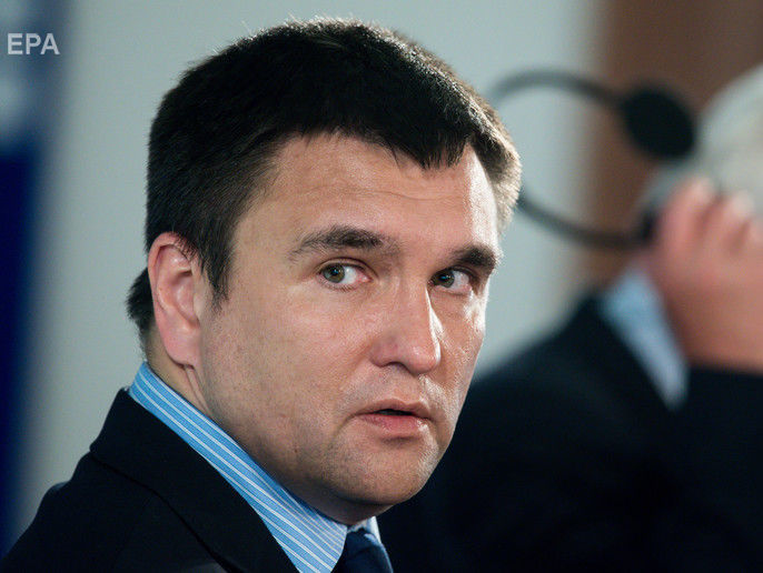 Клімкін назвав "політичною шизофренією" запит Собчак на відвідування Криму
