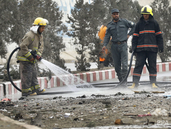 В Кабуле смертник совершил теракт, погибли по меньшей мере семь человек