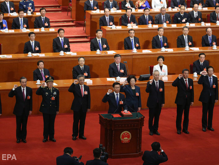 У Китаї призначили нових членів уряду і главу центробанку