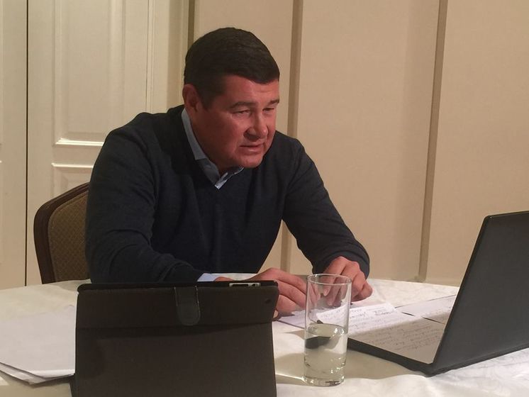 Онищенко: Есть запись, где Порошенко угрожает мне уголовными делами, если кое-кто не будет голосовать за его законодательство