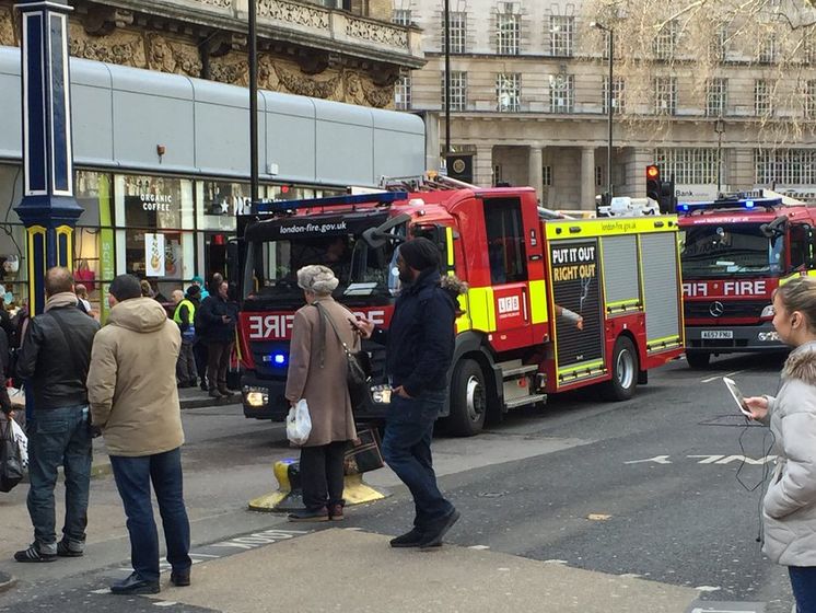 Вокзал Лондона Виктория сегодня эвакуировали из-за опасности пожара