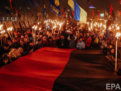 Во Львове утвердили девять дат, когда будут вывешивать красно-черный флаг