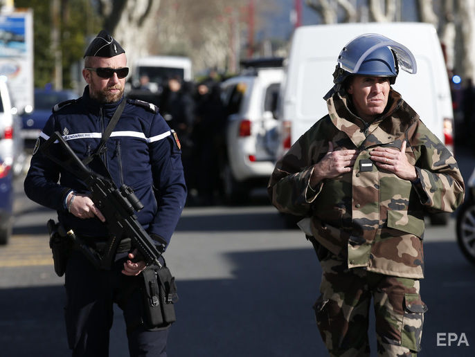 ИГИЛ взял на себя ответственность за захват заложников во Франции
