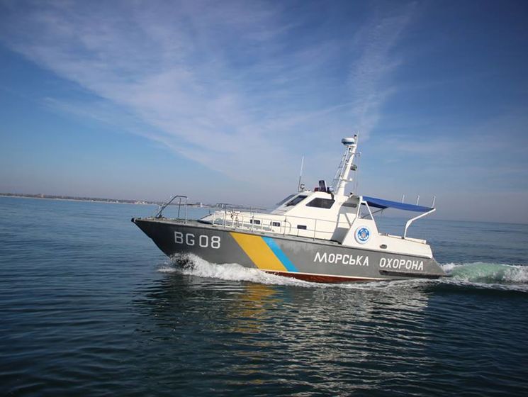 В Госпогранслужбе Украины заявили, что капитана российского судна, задержанного в Азовском море, могут привлечь к уголовной ответственности