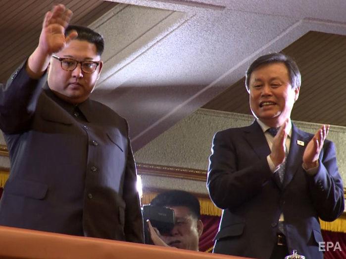 Ким Чен Ын посетил концерт южнокорейских музыкантов в Пхеньяне