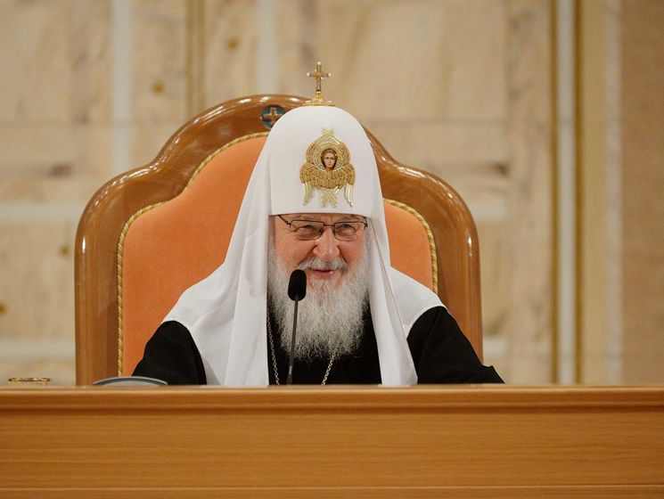 Патриарх РПЦ выслал из Москвы священника, исполнившего "Мурку" в храме