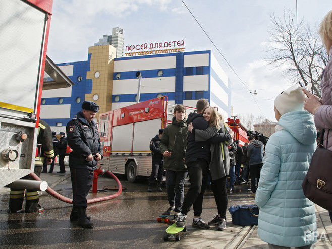 Погибший во время пожара в торговом центре Москвы работал кладовщиком
