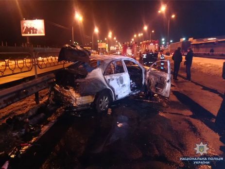 СБУ объявила в розыск полицейского, взорвавшего автомобиль сотрудников спецслужбы у станции метро "Лесная" в Киеве