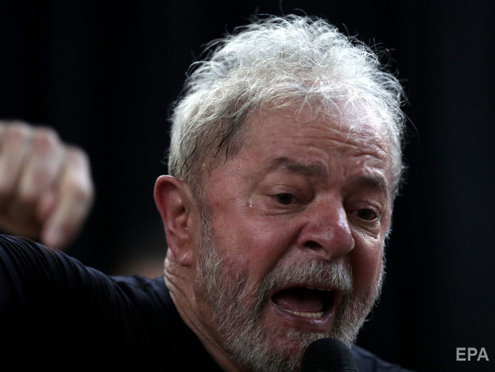 В Бразилии выдали ордер на арест бывшего президента да Силвы