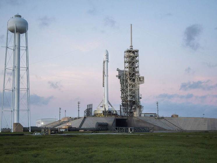 SpaceX хочет сохранить верхнюю ступень ракеты с помощью шара для вечеринок