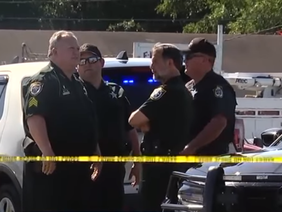 Во Флориде неизвестный застрелил двух полицейских