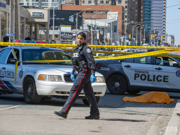 Жертвами наезда грузовика в Торонто стали девять человек &ndash; полиция