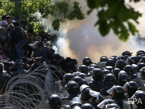 Российское телевидение проигнорировало протесты в Армении