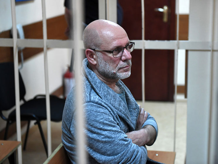 Следком РФ просит отправить Малобродского под домашний арест