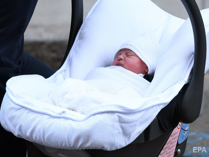 Новорожденного британского принца назвали Луи