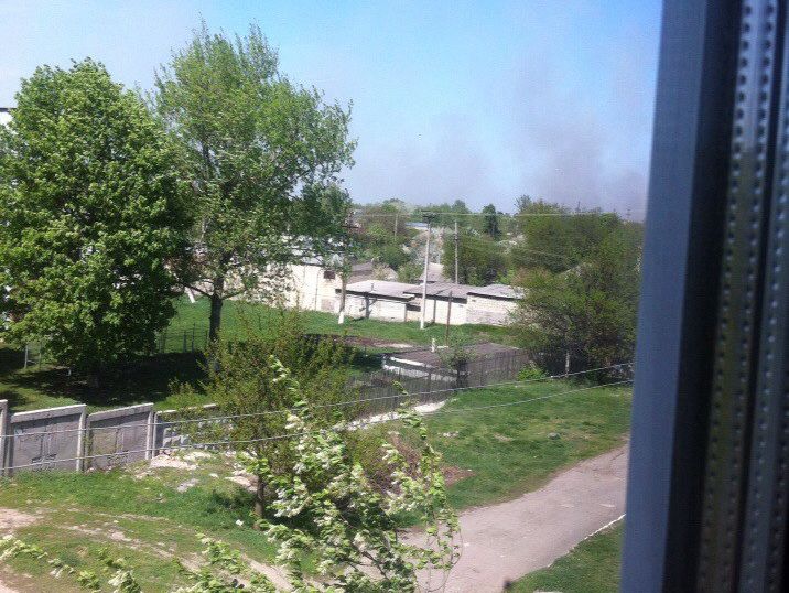 В Генштабе заявили, что на территории бывшего склада боеприпасов в Балаклее загорелась трава, личный состав эвакуировали