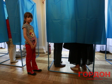 По результатам обработки 47% протоколов в Киевсовет проходят восемь партий