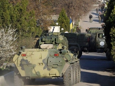 Украинские власти вывезли из Крыма военного имущества на миллиард долларов