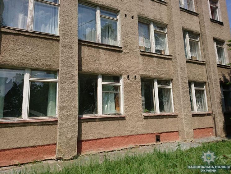Боевики обстреляли школу в Светлодарске Донецкой области &ndash; Жебривский