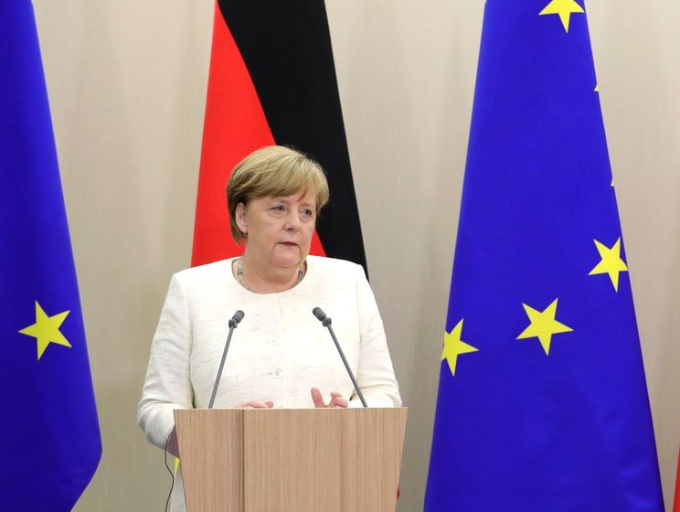 Меркель: Нужно продолжать думать о миссии ООН на Донбассе